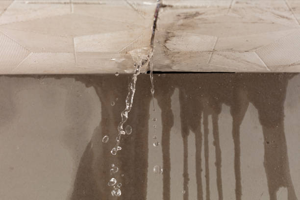 Professional Sewage Cleanup technician working in Olney, TX